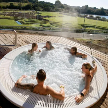 Home- Free Water Park Access بيت للعطل *