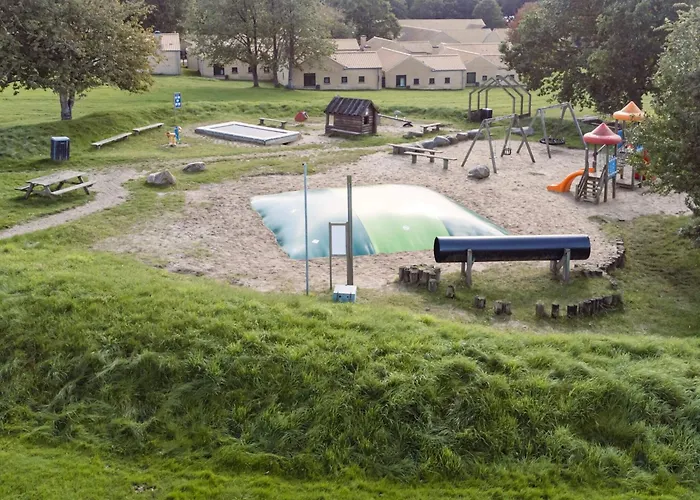 Home- Free Water Park Access 度假居 *