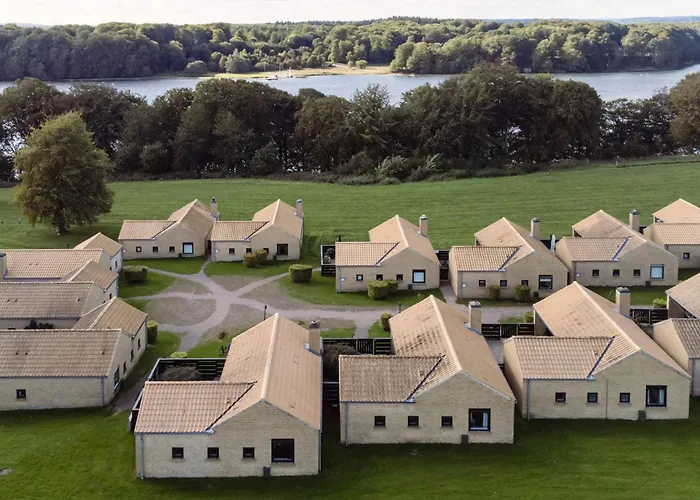 Home- Free Water Park Access *